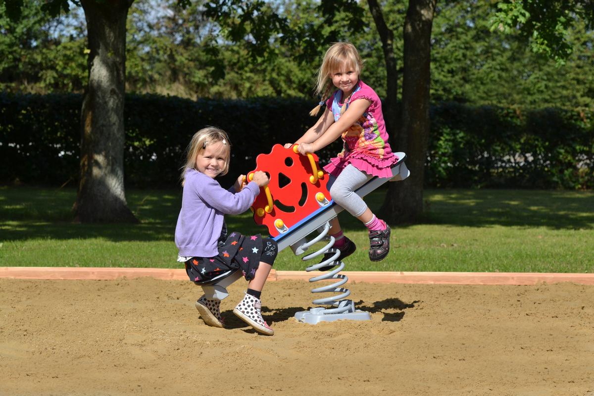 Wippe für zwei Kinder, Sonnenwippe