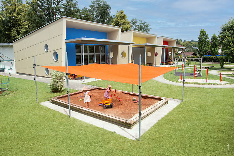 Soliday-Sandy-Sonnensegel-System - Sonnenschutz für Kita und Schule